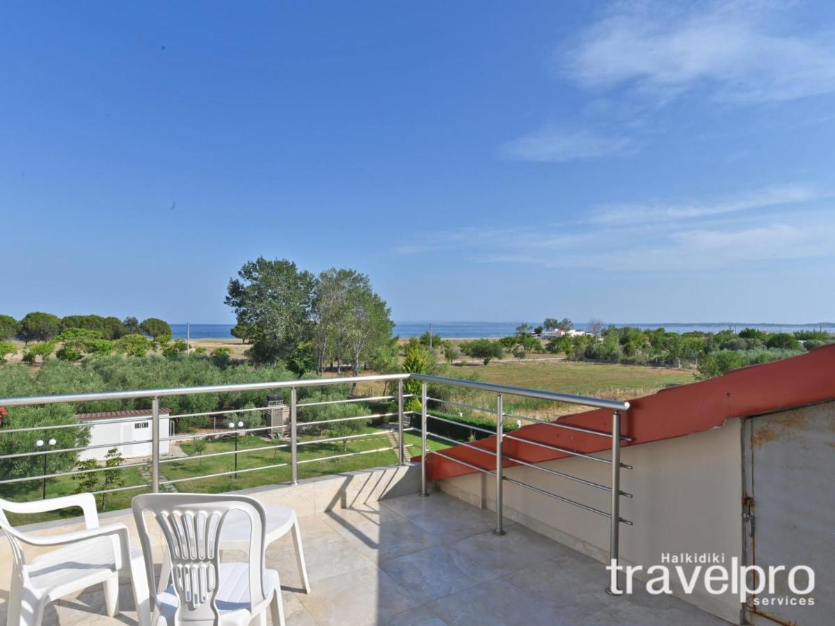Villa Iris By Rentalspro Services - Agios Mamas Beach Dış mekan fotoğraf