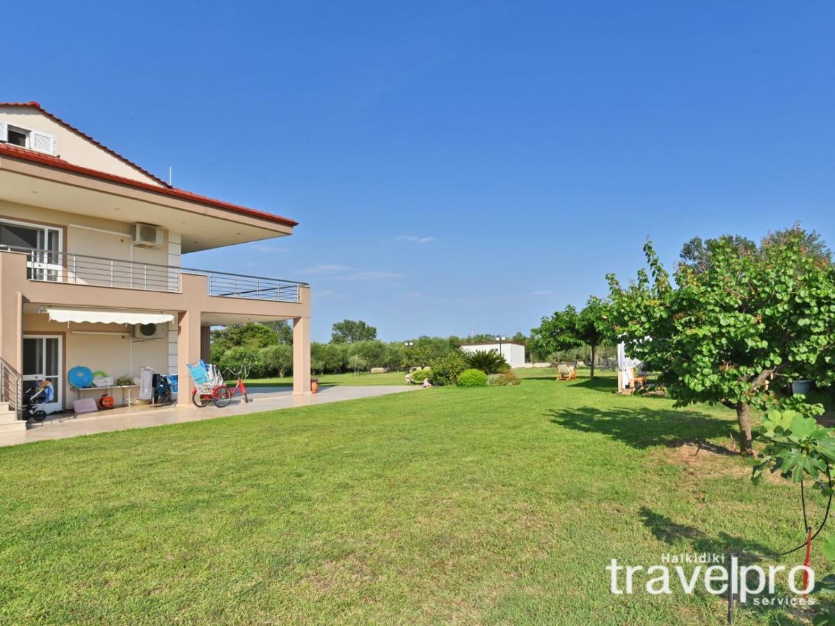 Villa Iris By Rentalspro Services - Agios Mamas Beach Dış mekan fotoğraf