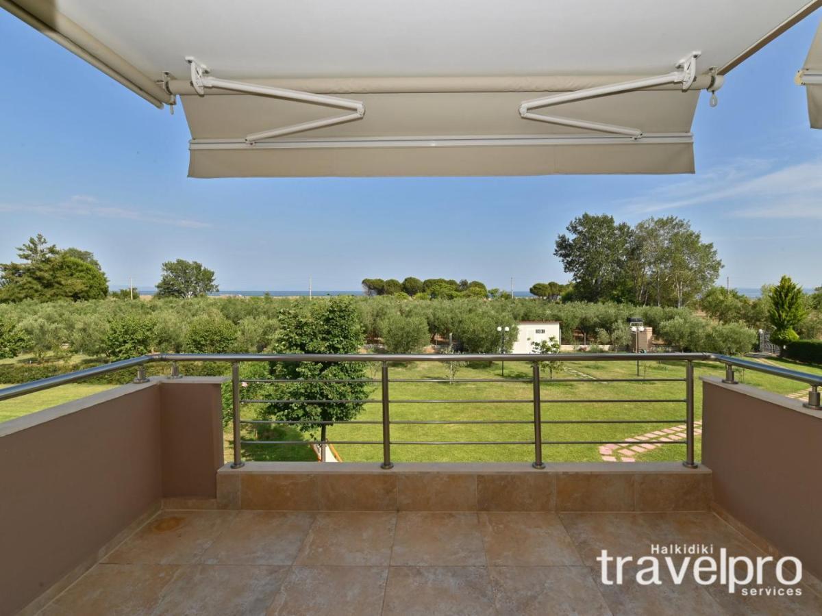 Villa Iris By Rentalspro Services - Agios Mamas Beach Dış mekan fotoğraf