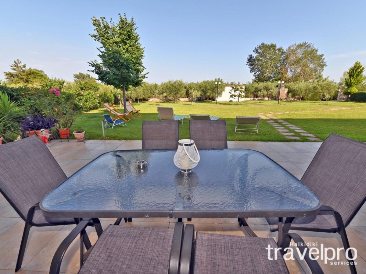 Villa Iris By Rentalspro Services - Agios Mamas Beach Dış mekan fotoğraf