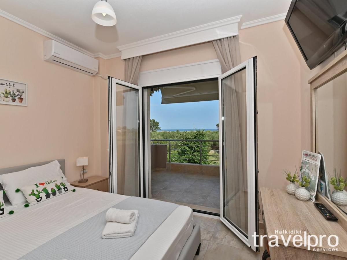 Villa Iris By Rentalspro Services - Agios Mamas Beach Dış mekan fotoğraf