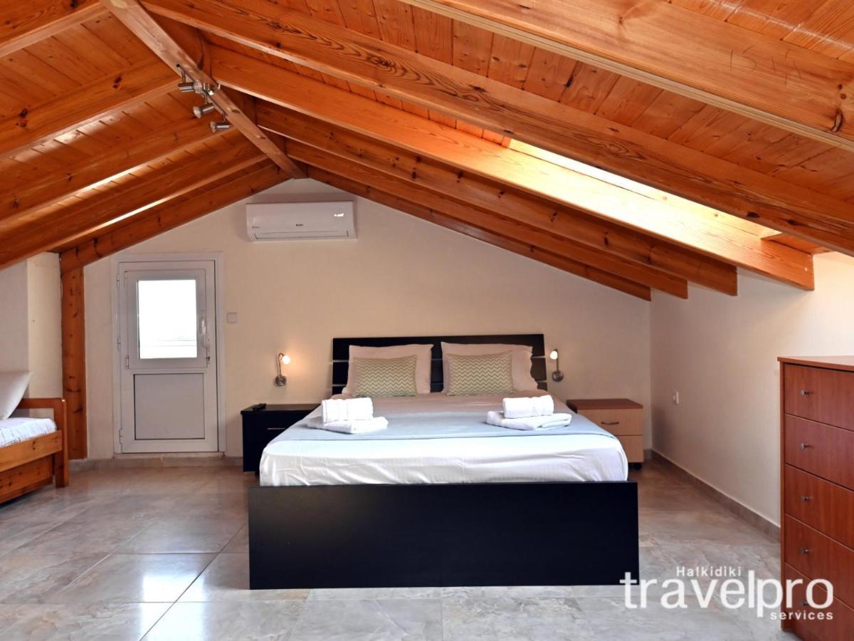 Villa Iris By Rentalspro Services - Agios Mamas Beach Dış mekan fotoğraf