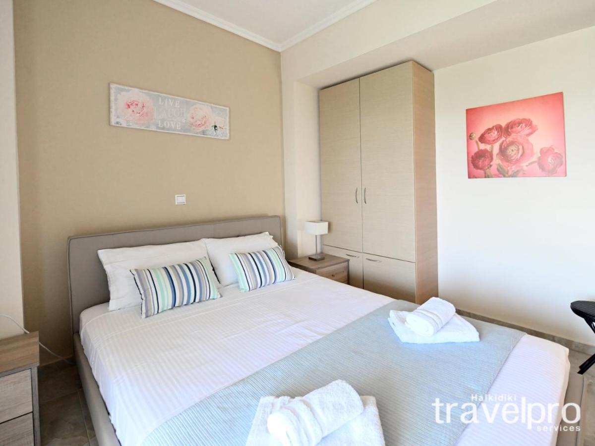 Villa Iris By Rentalspro Services - Agios Mamas Beach Dış mekan fotoğraf