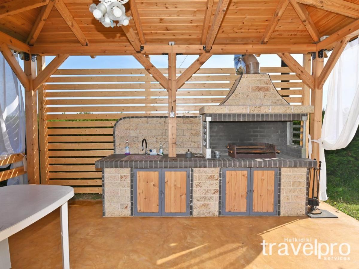 Villa Iris By Rentalspro Services - Agios Mamas Beach Dış mekan fotoğraf