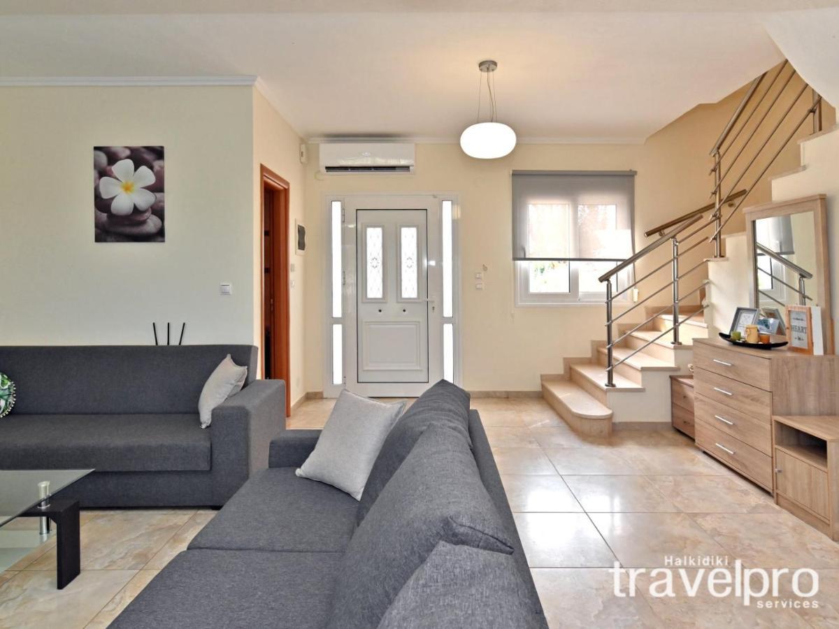 Villa Iris By Rentalspro Services - Agios Mamas Beach Dış mekan fotoğraf