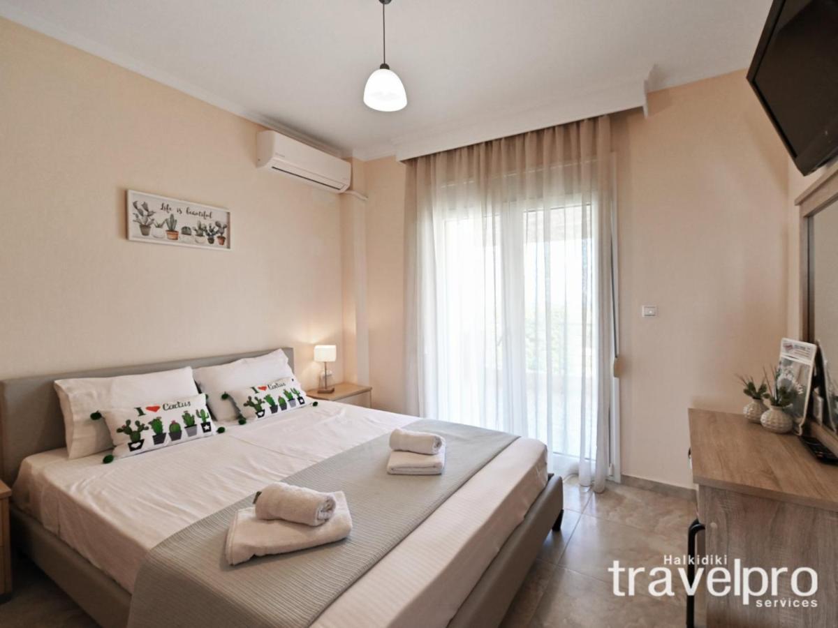 Villa Iris By Rentalspro Services - Agios Mamas Beach Dış mekan fotoğraf