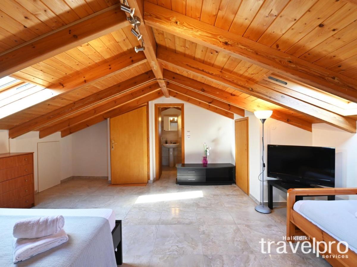 Villa Iris By Rentalspro Services - Agios Mamas Beach Dış mekan fotoğraf
