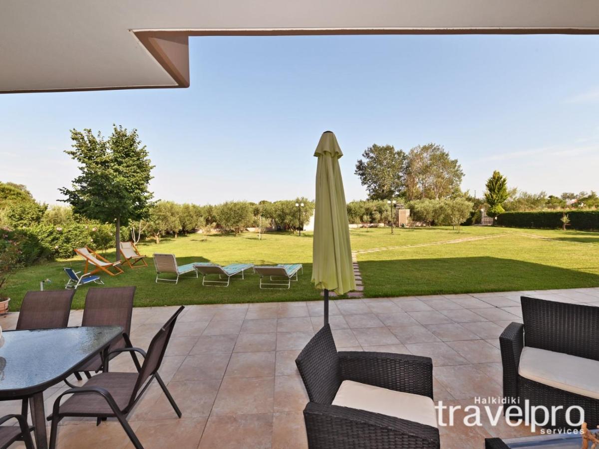 Villa Iris By Rentalspro Services - Agios Mamas Beach Dış mekan fotoğraf