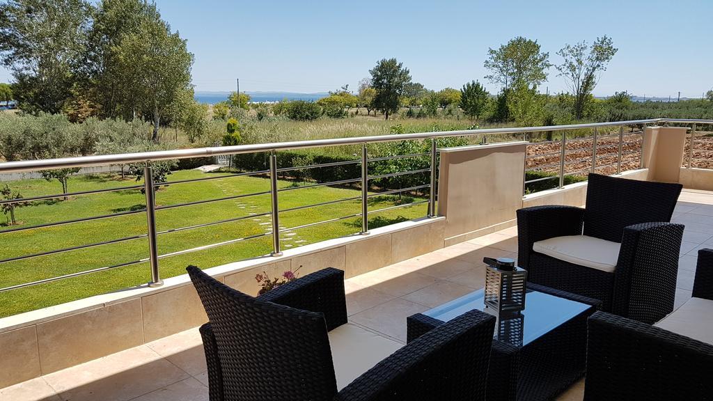 Villa Iris By Rentalspro Services - Agios Mamas Beach Dış mekan fotoğraf